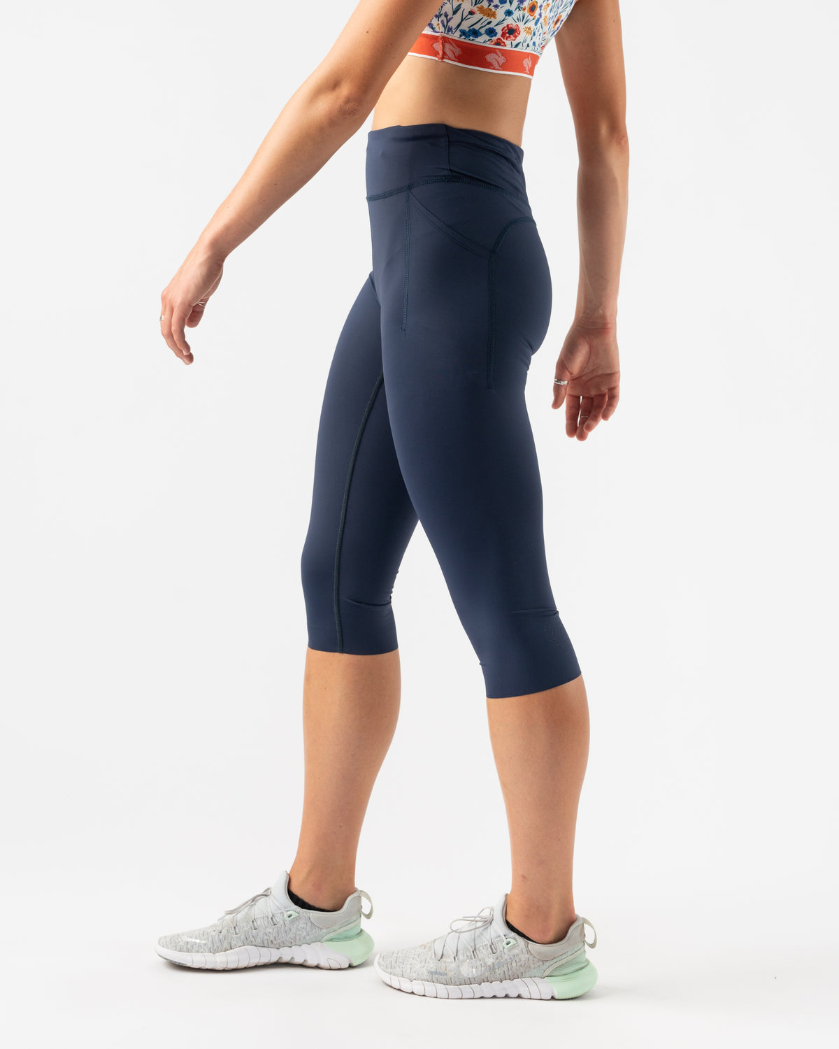adidas Own The Run Womens 3/4 Capri Running Tights - Black – Start